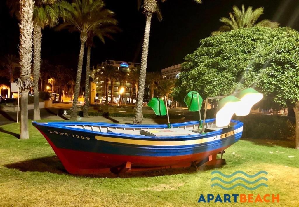 Apartbeach Novelty 3º Frente Playa Y Gran Terraza Salou Eksteriør bilde
